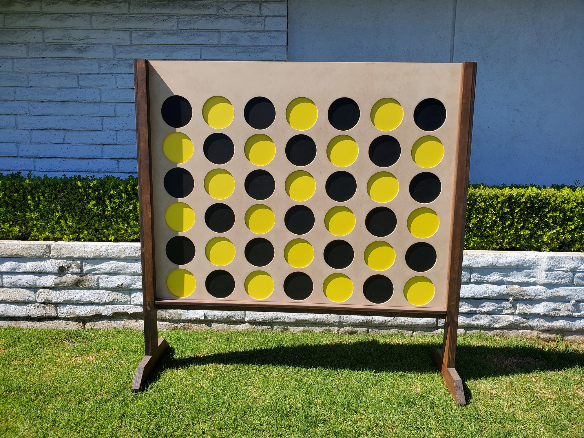 Giant Connect 4, backyard games